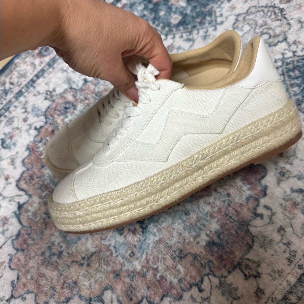 Stuart Weitzman sneaker espadrilles 8B